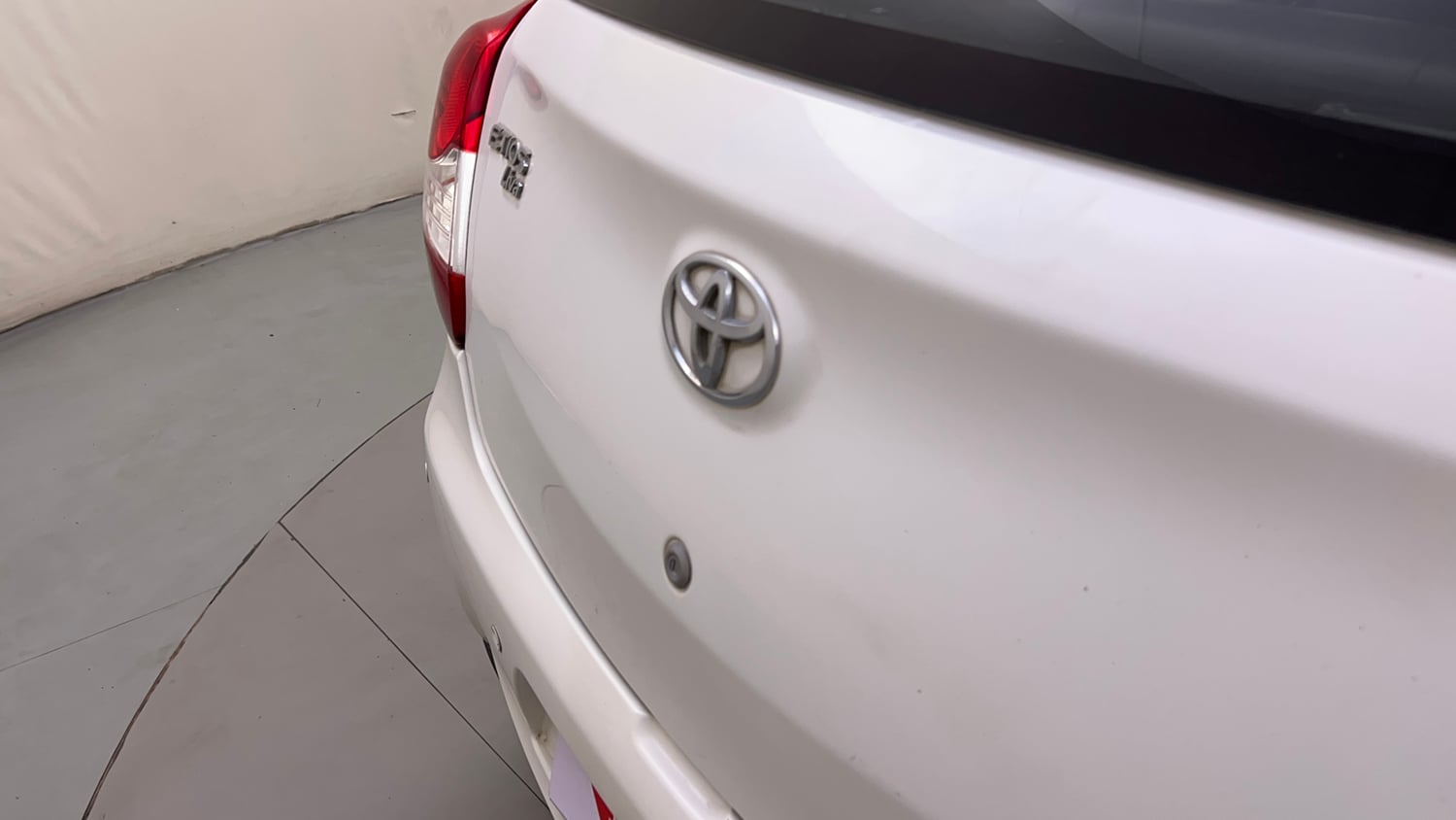 Used 2013 Toyota Etios Liva G Petrol Manual dents MINOR SCRATCH