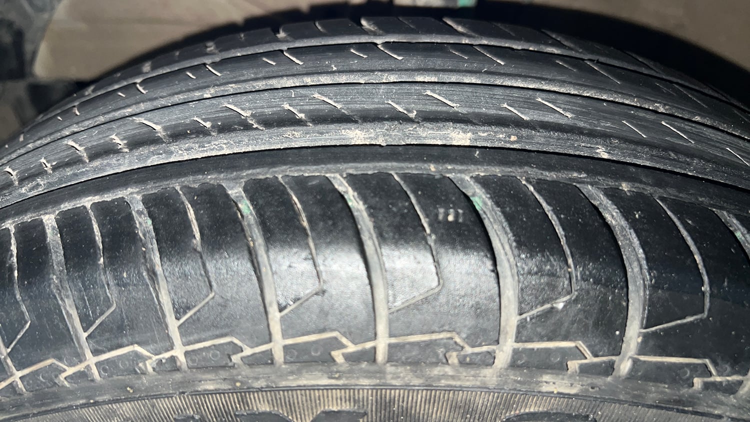 Used 2021 Maruti Suzuki Dzire VXi Petrol Manual tyres LEFT FRONT TYRE TREAD VIEW