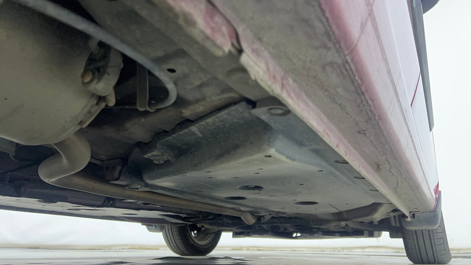 Used 2025 Honda Amaze ZX 1.2 Petrol CVT Petrol Automatic extra REAR RIGHT UNDERBODY VIEW