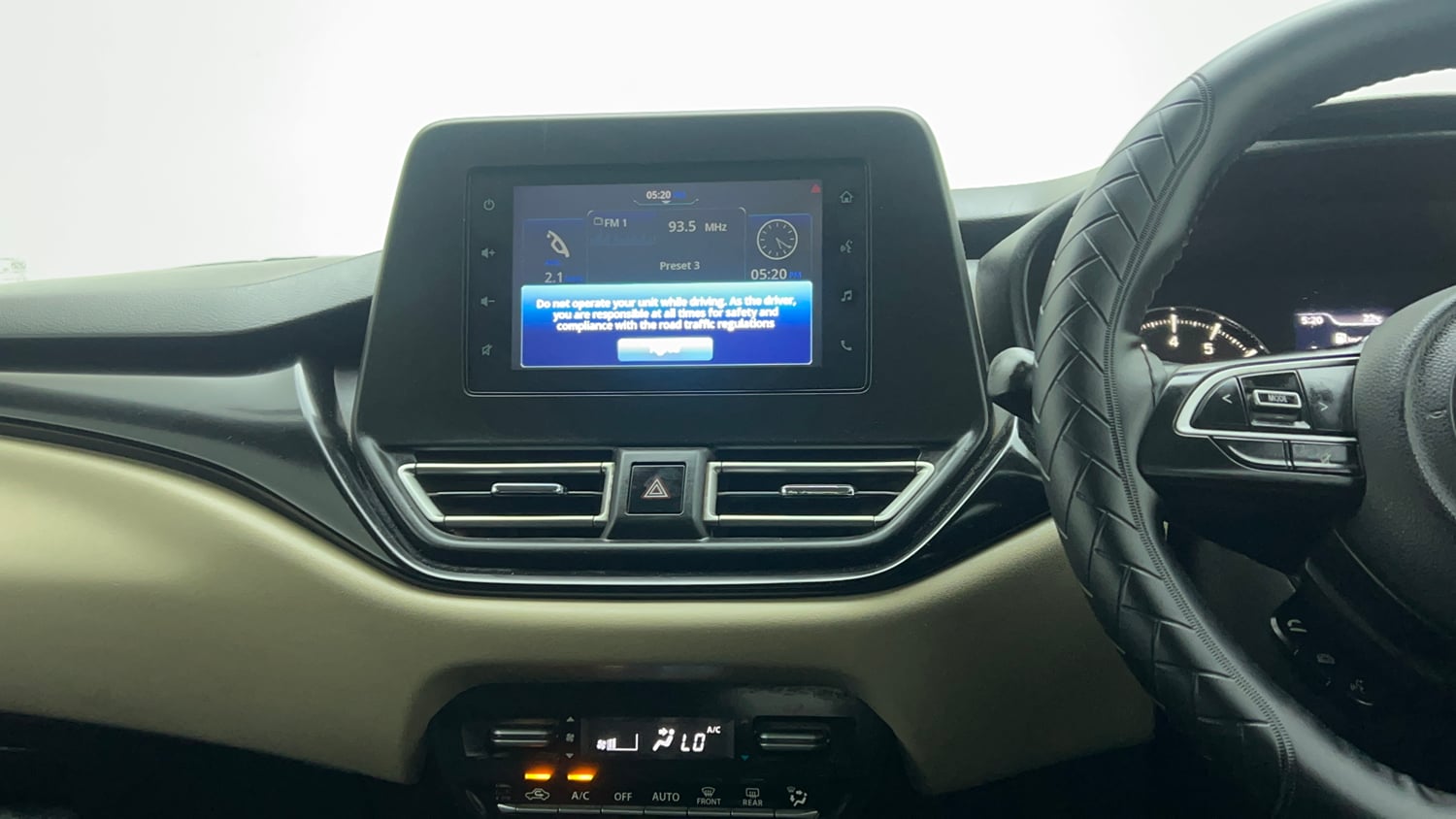 Used 2023 Toyota Glanza G Petrol Manual top_features Integrated (in-dash) music system