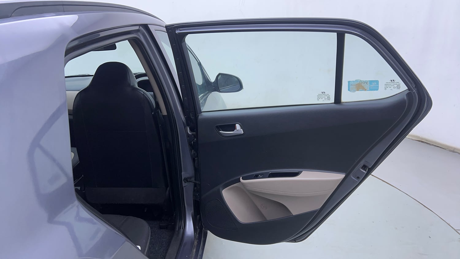 Used 2018 Hyundai Grand i10 Asta U2 1.2 CRDi Diesel Manual interior RIGHT REAR DOOR OPEN VIEW