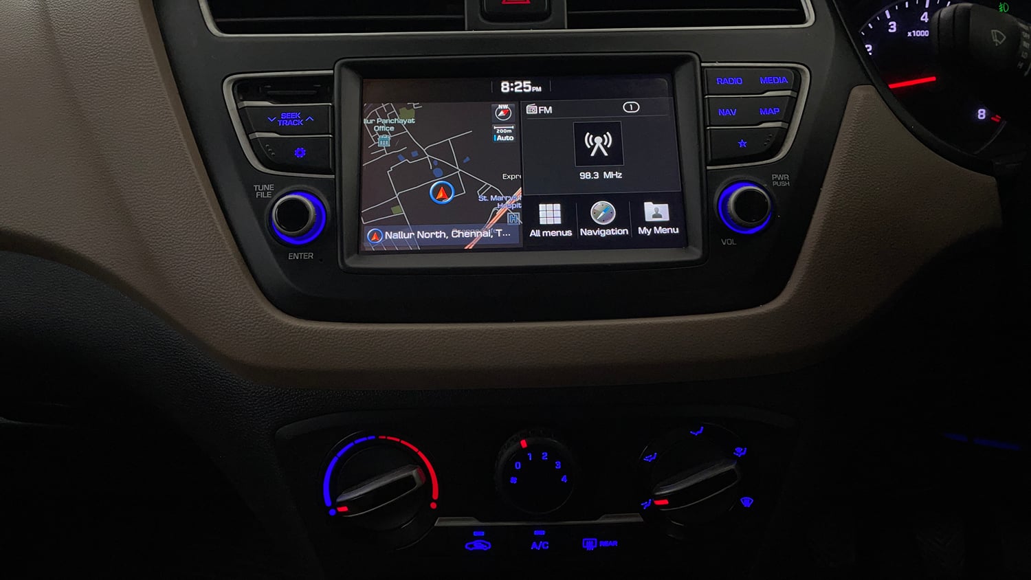 Used 2020 Hyundai Elite i20 Sportz Plus 1.2 Petrol Manual interior MUSIC SYSTEM & AC CONTROL VIEW