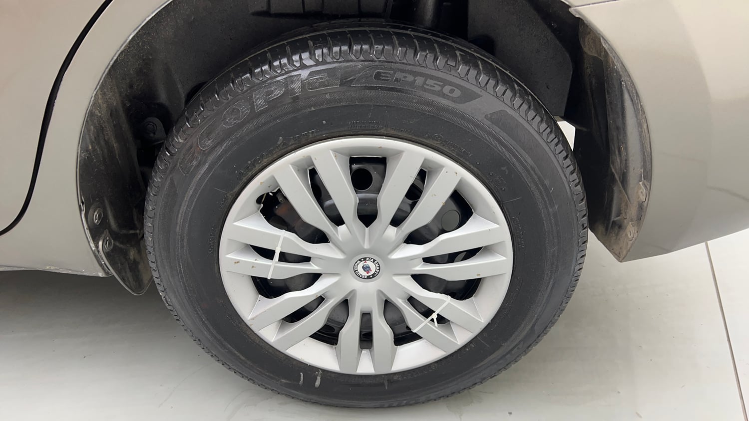 Used 2018 Maruti Suzuki Dzire VXi AMT Petrol Automatic tyres LEFT REAR TYRE RIM VIEW