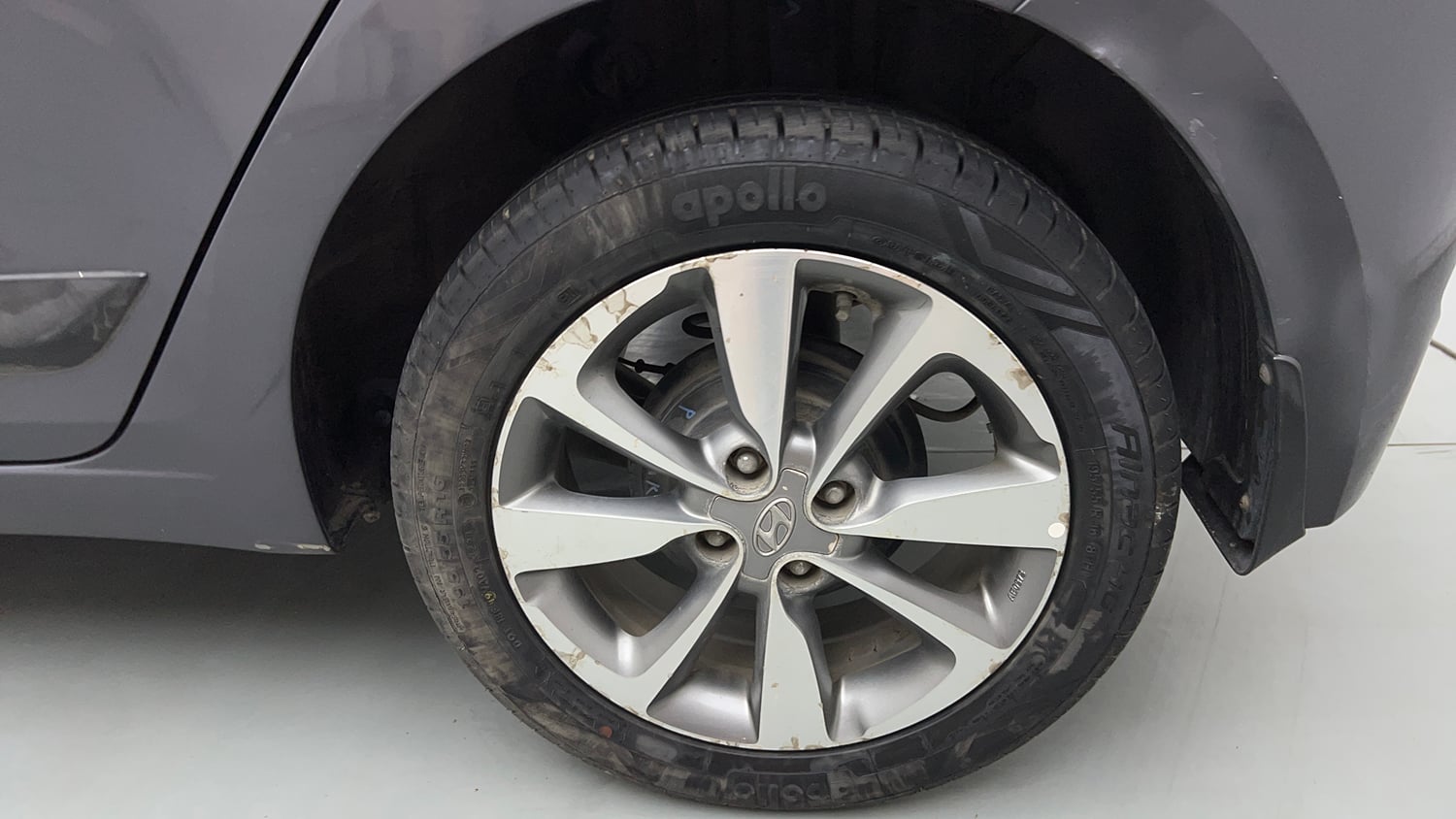 Used 2017 Hyundai Elite i20 Asta 1.2 (O) Petrol Manual tyres LEFT REAR TYRE RIM VIEW