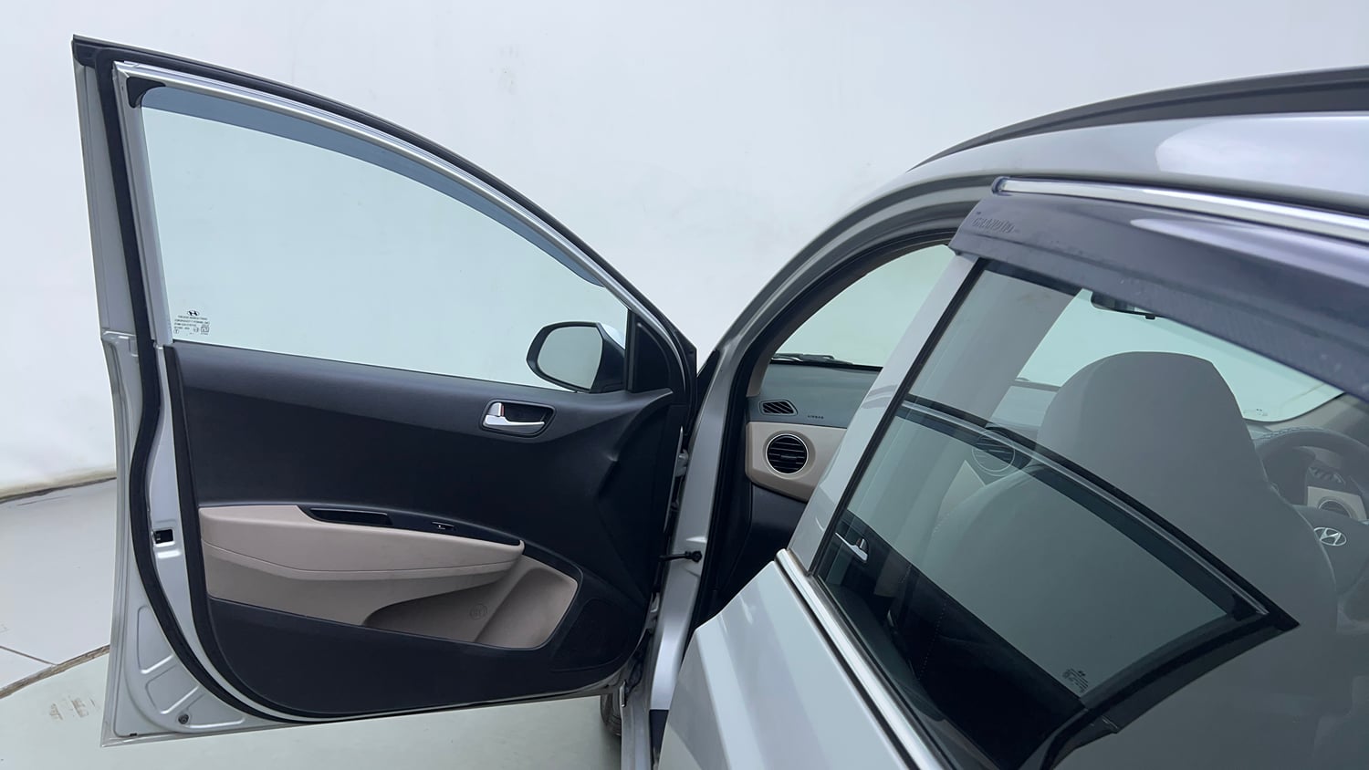 Used 2018 Hyundai Grand i10 Asta 1.2 Kappa VTVT Petrol Manual interior LEFT FRONT DOOR OPEN VIEW