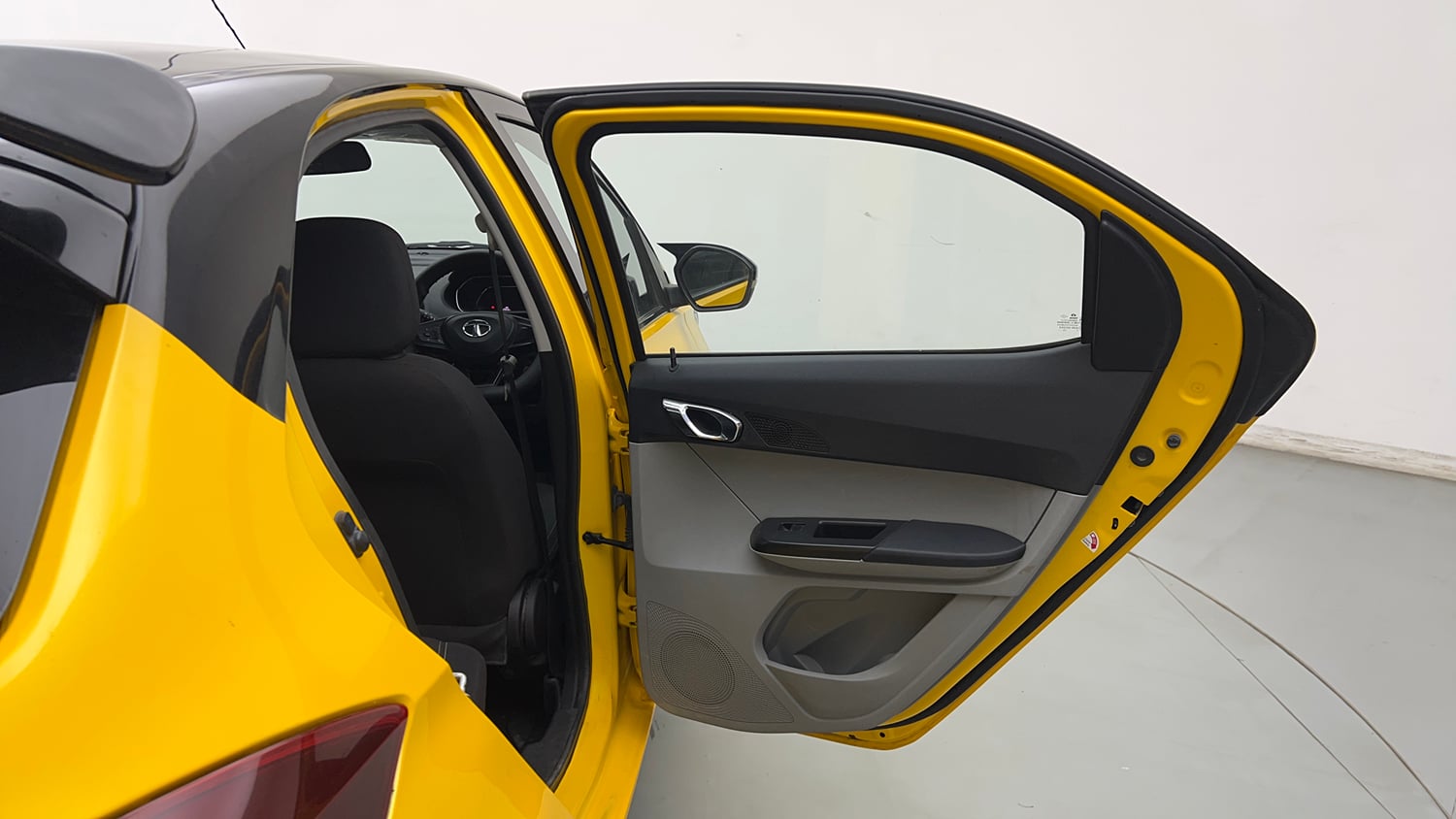 Used 2020 Tata Tiago XZA Plus Petrol Automatic interior RIGHT REAR DOOR OPEN VIEW