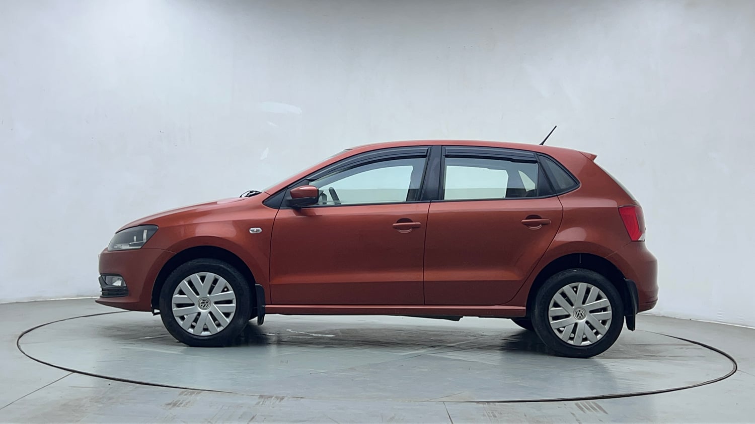 Used 2014 Volkswagen Polo Comfortline 1.2L (P) Petrol Manual exterior LEFT SIDE VIEW