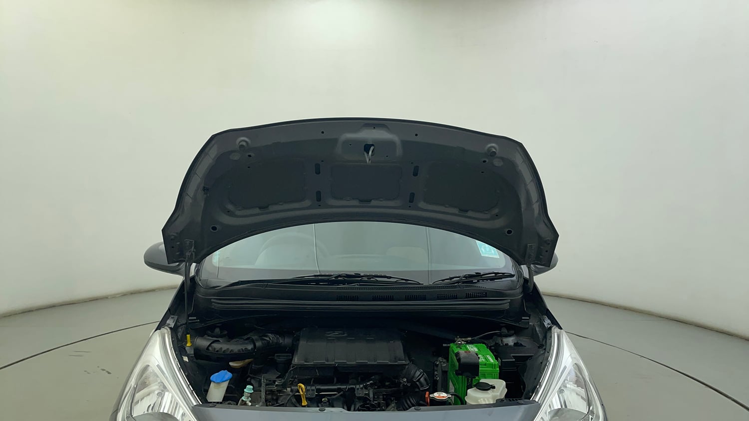 Used 2016 Hyundai Grand i10 Magna AT 1.2 Kappa VTVT Petrol Automatic engine ENGINE & BONNET OPEN FRONT VIEW