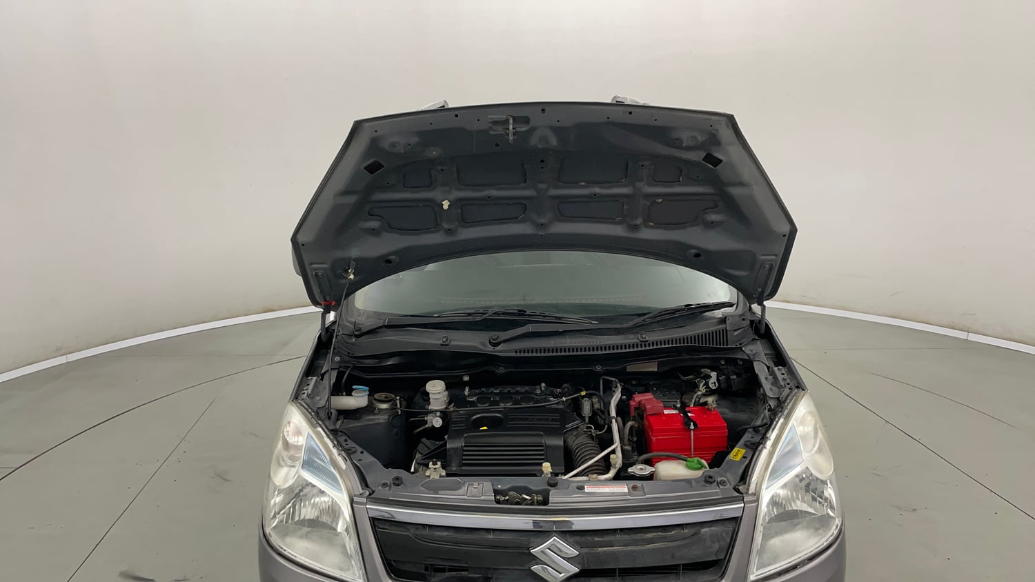 Used 2015 Maruti Suzuki Wagon R VXI Petrol Manual engine ENGINE & BONNET OPEN FRONT VIEW