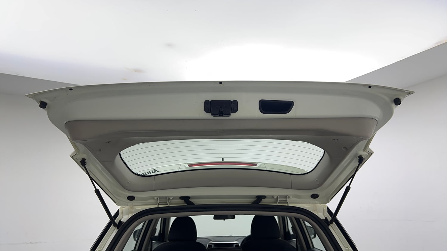Used 2021 Mahindra XUV 300 W8 1.2 Petrol Petrol Manual interior DICKY DOOR OPEN VIEW
