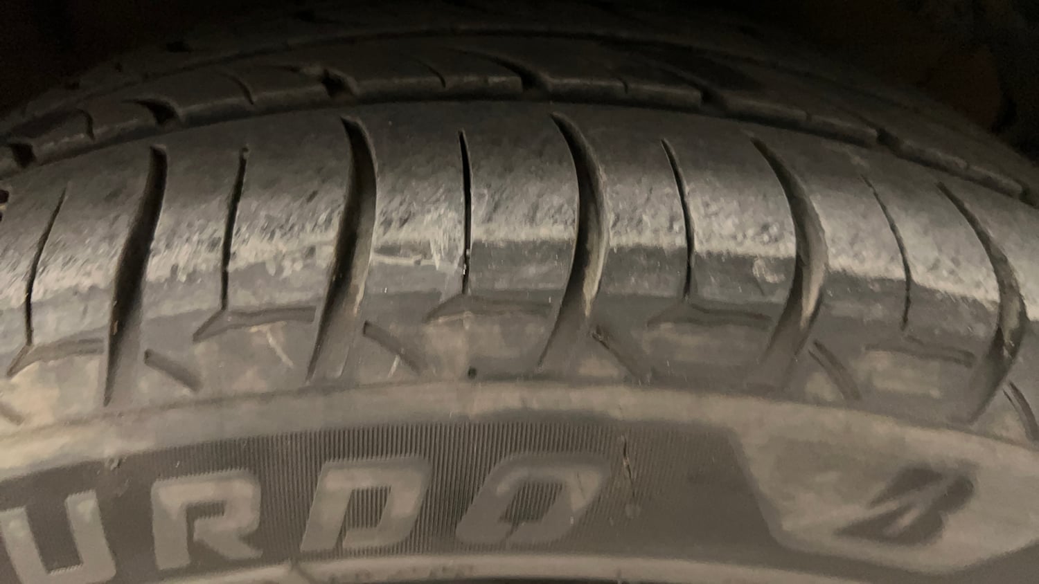 Used 2015 Hyundai Fluidic Verna 4S 1.6 VTVT SX Petrol Manual tyres RIGHT FRONT TYRE TREAD VIEW