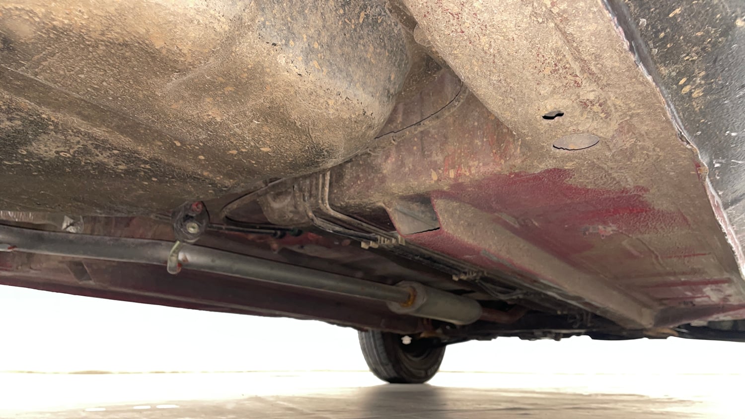 Used 2016 Renault Kwid RXT Petrol Manual extra REAR RIGHT UNDERBODY VIEW