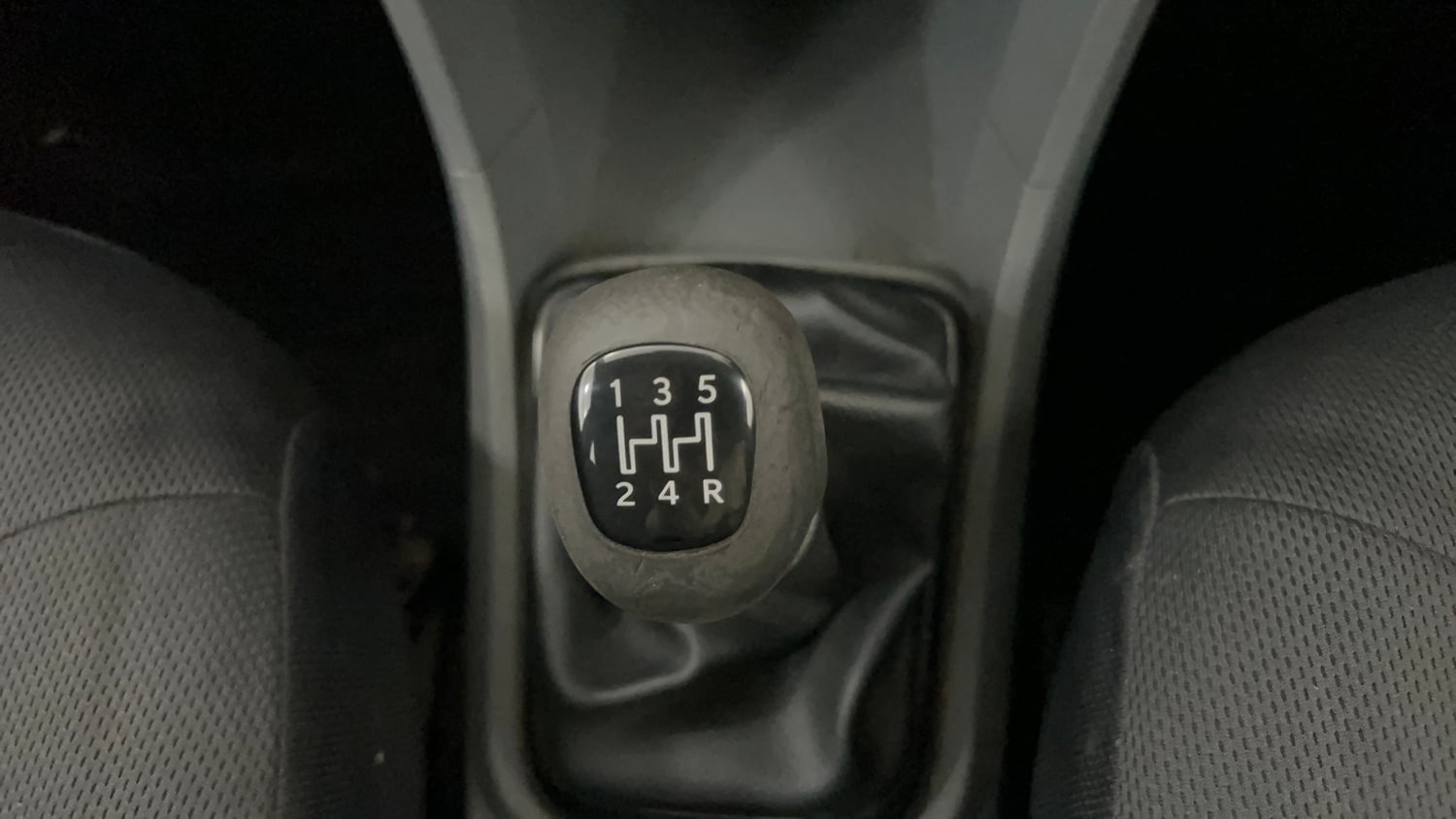 Used 2017 Tata Tigor Revotron XZ (O) Petrol Manual interior GEAR  KNOB VIEW