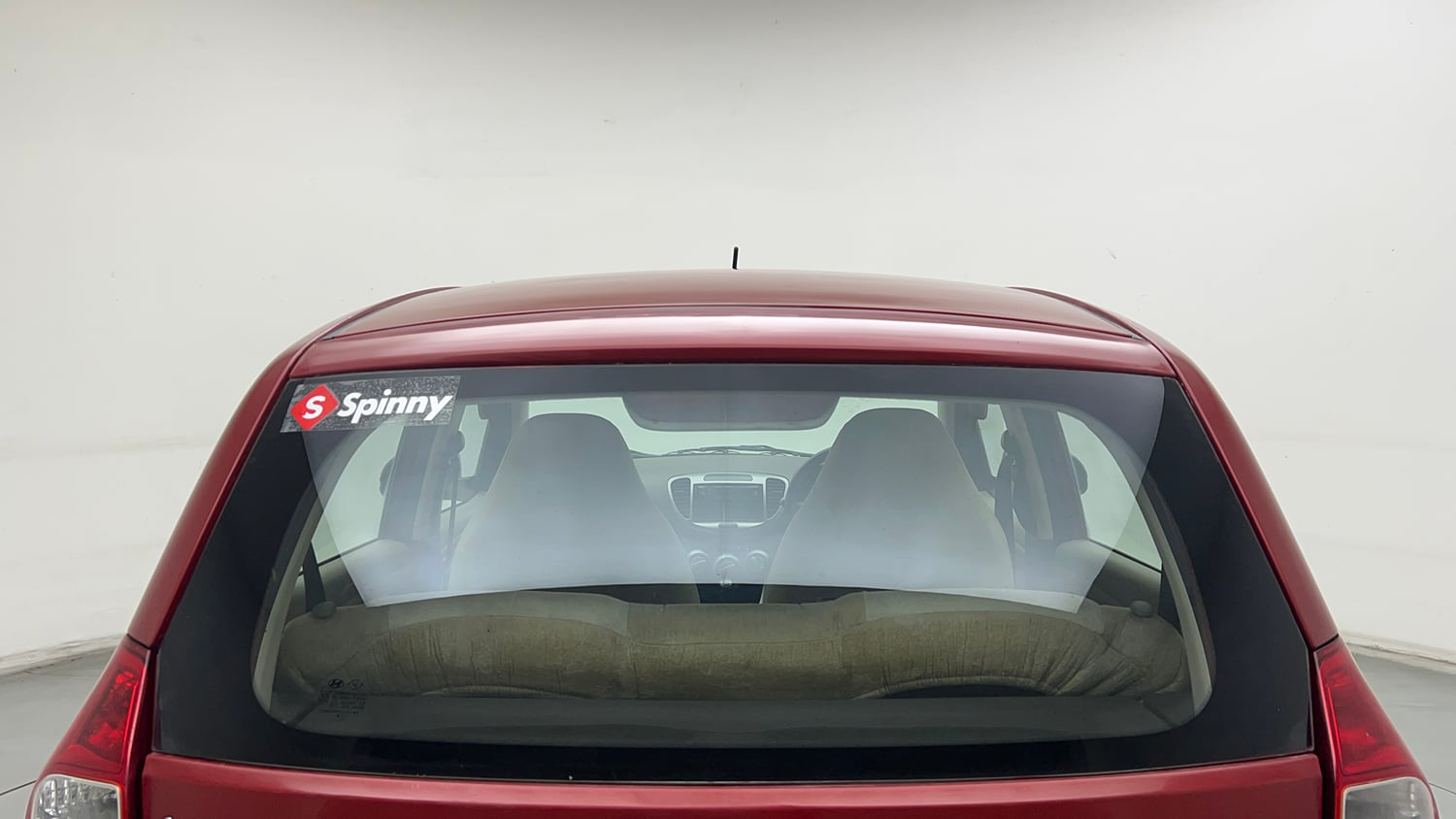 Used 2013 Hyundai i10 Magna 1.2 Kappa2 Petrol Manual exterior BACK WINDSHIELD VIEW
