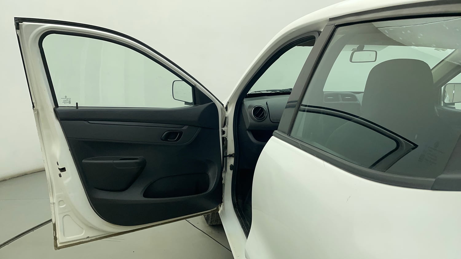 Used 2016 Renault Kwid RXT Petrol Manual interior LEFT FRONT DOOR OPEN VIEW