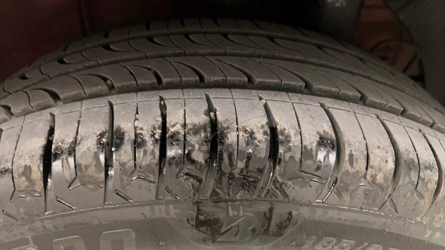Used 2019 Hyundai Elite i20 Sportz Plus 1.2 Petrol Manual tyres LEFT REAR TYRE TREAD VIEW