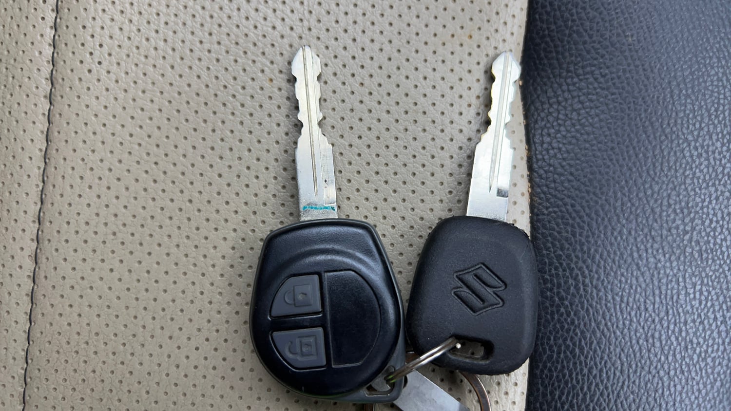 Used 2014 Maruti Suzuki Wagon R VXI Petrol Manual extra CAR KEY VIEW
