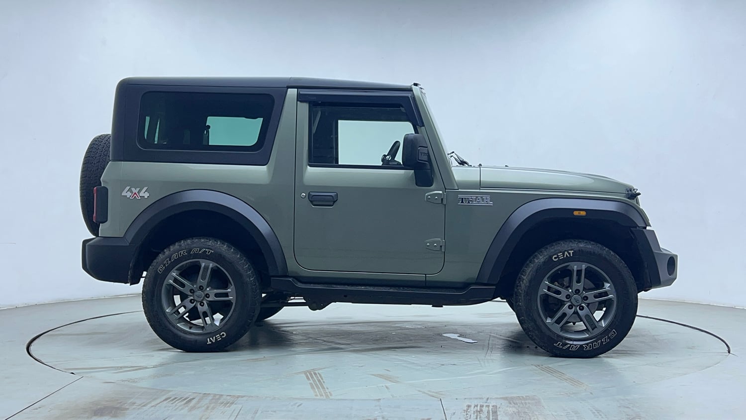 Used 2021 mahindra Thar LX Hard Top Petrol MT 4WD Petrol Manual exterior RIGHT SIDE VIEW