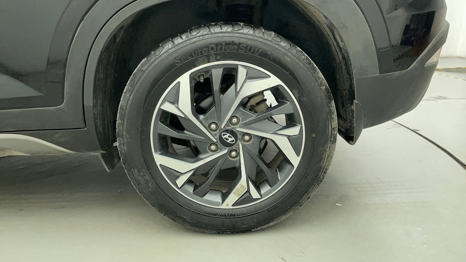 Used 2020 Hyundai Creta SX (O) 1.5 Petrol IVT Petrol Automatic tyres LEFT REAR TYRE RIM VIEW