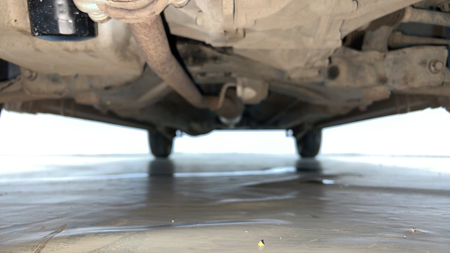 Used 2018 Maruti Suzuki Wagon R 1.0 VXI AMT Petrol Automatic extra FRONT LEFT UNDERBODY VIEW