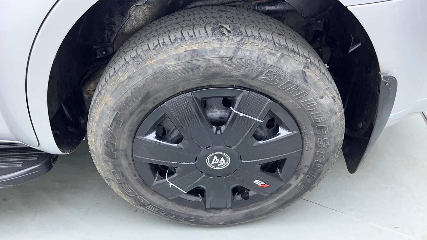 Used 2017 Mahindra XUV500 W4 Diesel Manual tyres LEFT REAR TYRE RIM VIEW