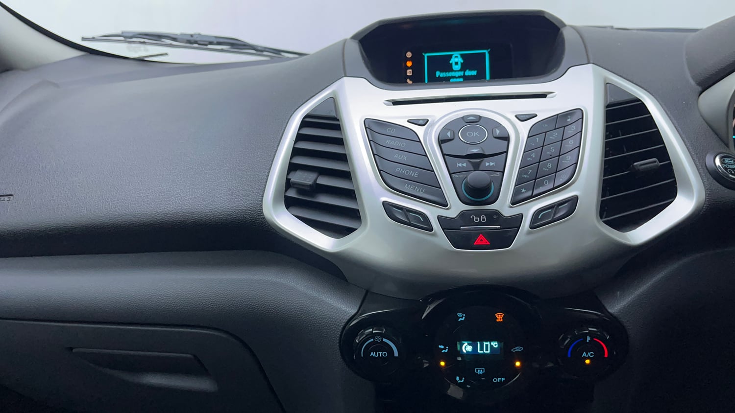 Used 2015 Ford EcoSport Titanium 1.5 TDCi (Opt) Diesel Manual interior MUSIC SYSTEM & AC CONTROL VIEW