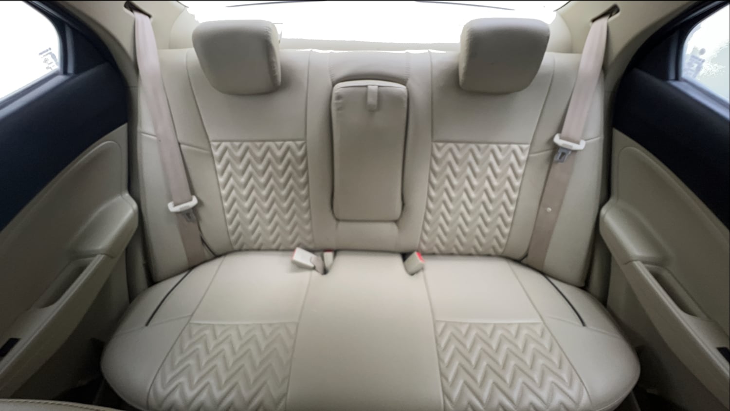 Used 2021 Maruti Suzuki Dzire VXi Petrol Manual interior REAR SEAT CONDITION VIEW