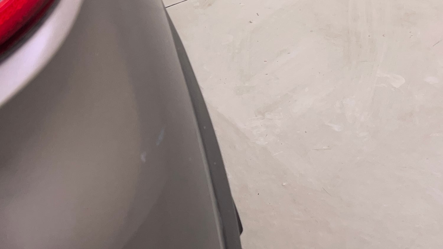 Used 2018 Renault Kwid 1.0 RXT AMT Opt Petrol Automatic dents MINOR SCRATCH