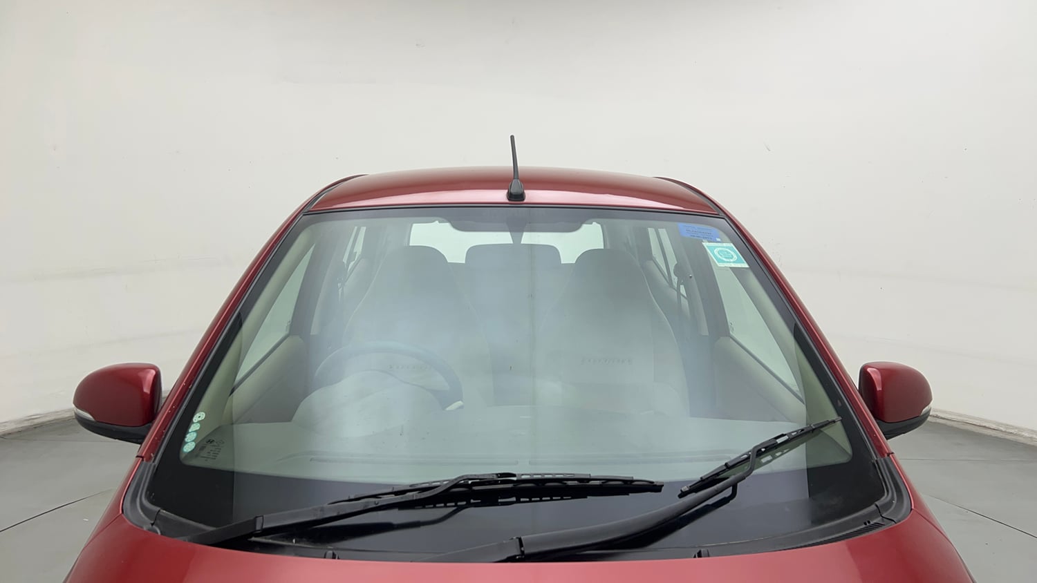 Used 2013 Hyundai i10 Magna 1.2 Kappa2 Petrol Manual exterior FRONT WINDSHIELD VIEW