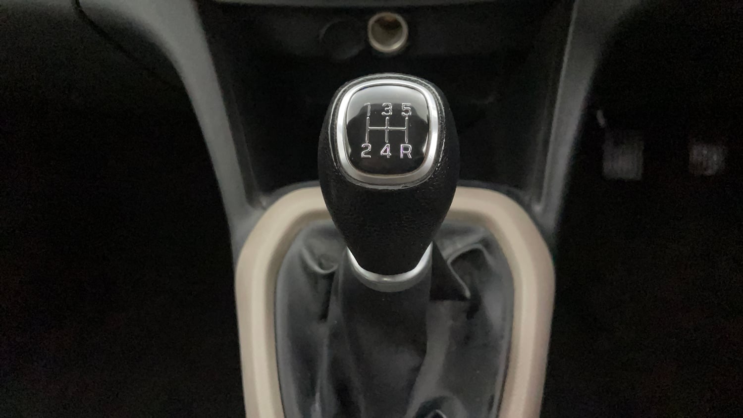 Used 2017 Hyundai Grand i10 Sportz 1.2 Kappa VTVT Petrol Manual interior GEAR  KNOB VIEW