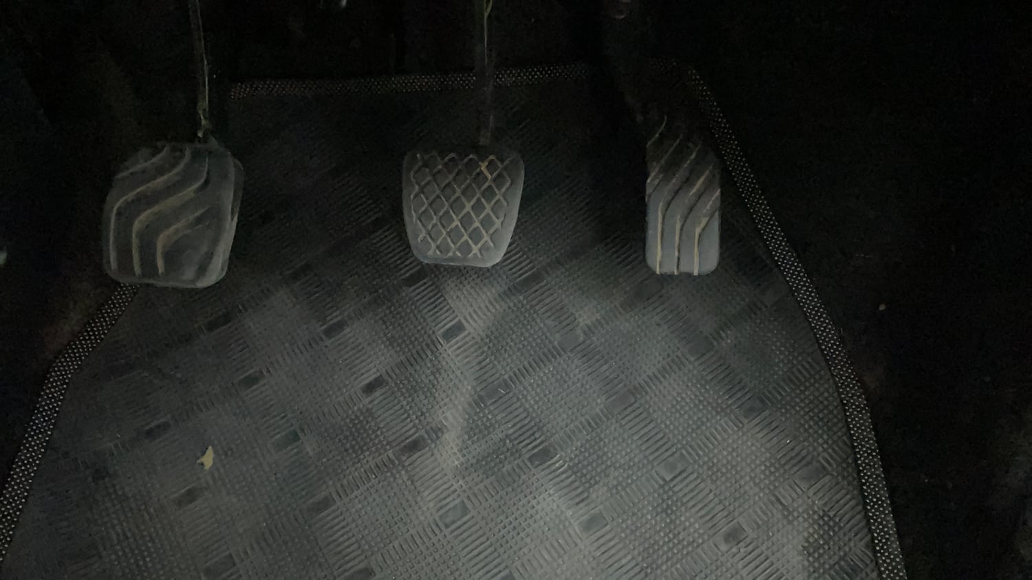 Used 2016 Renault Kwid RXT Petrol Manual interior PEDALS VIEW