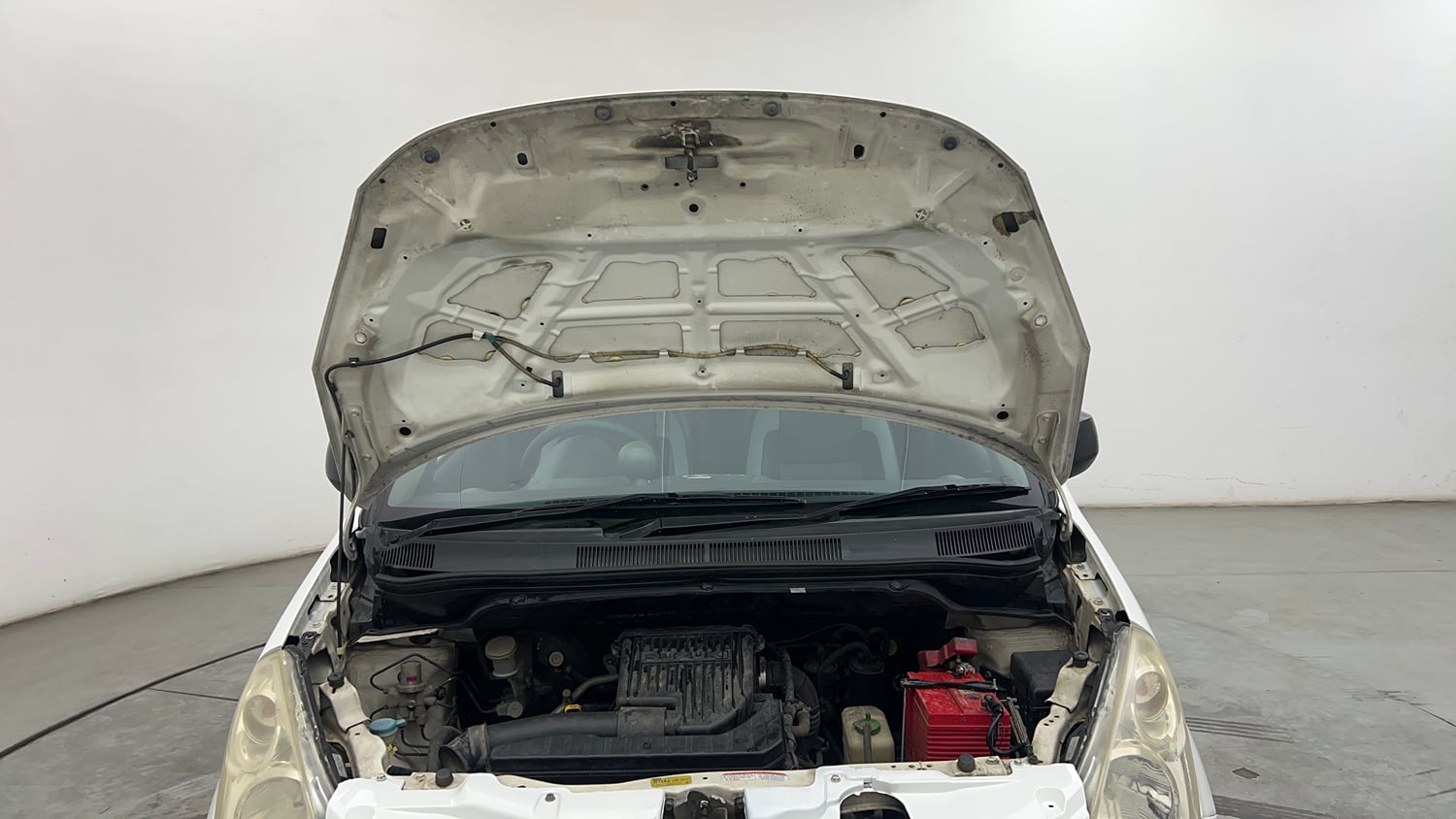 Used 2013 Maruti Suzuki Ritz Vxi BS-IV Petrol Manual engine ENGINE & BONNET OPEN FRONT VIEW