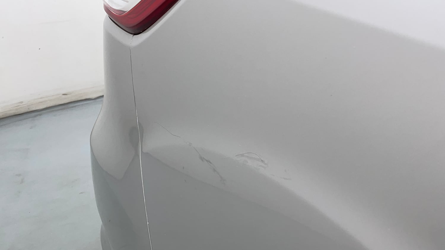 Used 2017 Maruti Suzuki Ertiga ZXI+ Petrol Manual dents MINOR SCRATCH