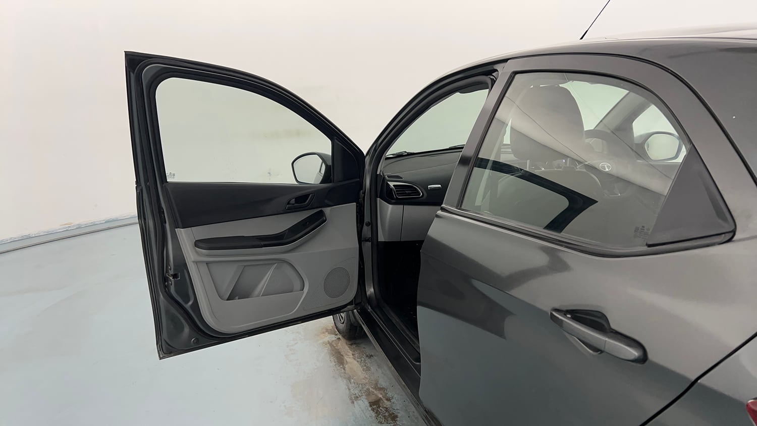 Used 2021 Tata Tiago XZ Petrol Manual interior LEFT FRONT DOOR OPEN VIEW