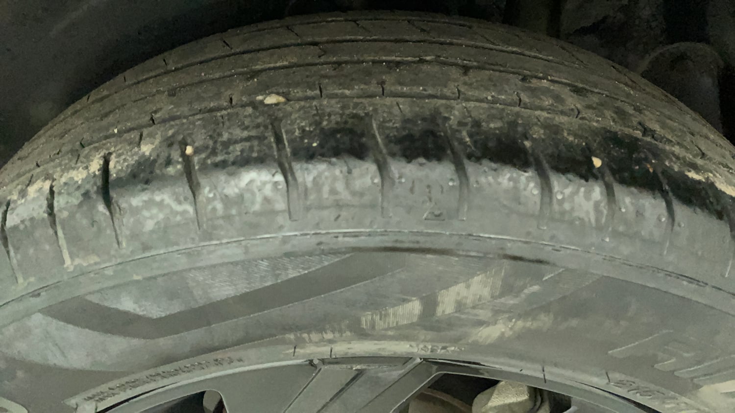Used 2024 Hyundai Creta 1.5 MPi Petrol MT S(O) Petrol Manual tyres LEFT REAR TYRE TREAD VIEW