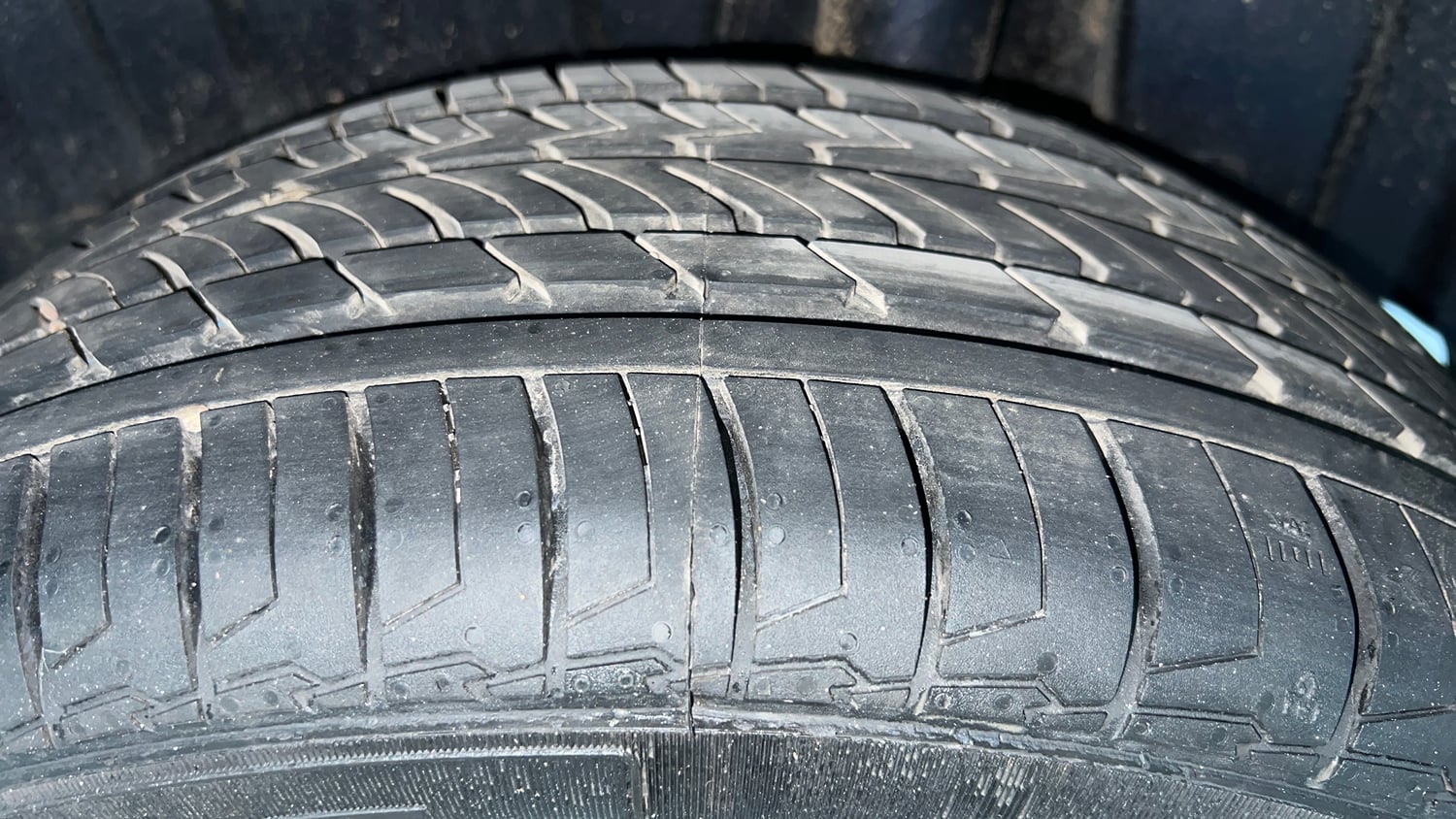 Used 2023 Toyota Glanza G Petrol Manual tyres LEFT REAR TYRE TREAD VIEW