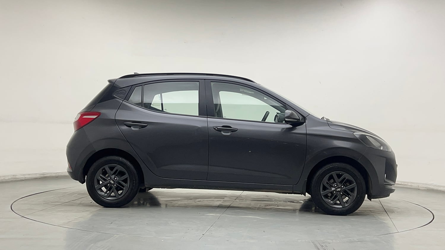 Used 2022 Hyundai Grand i10 Nios Sportz 1.2 Kappa VTVT Petrol Manual exterior RIGHT SIDE VIEW