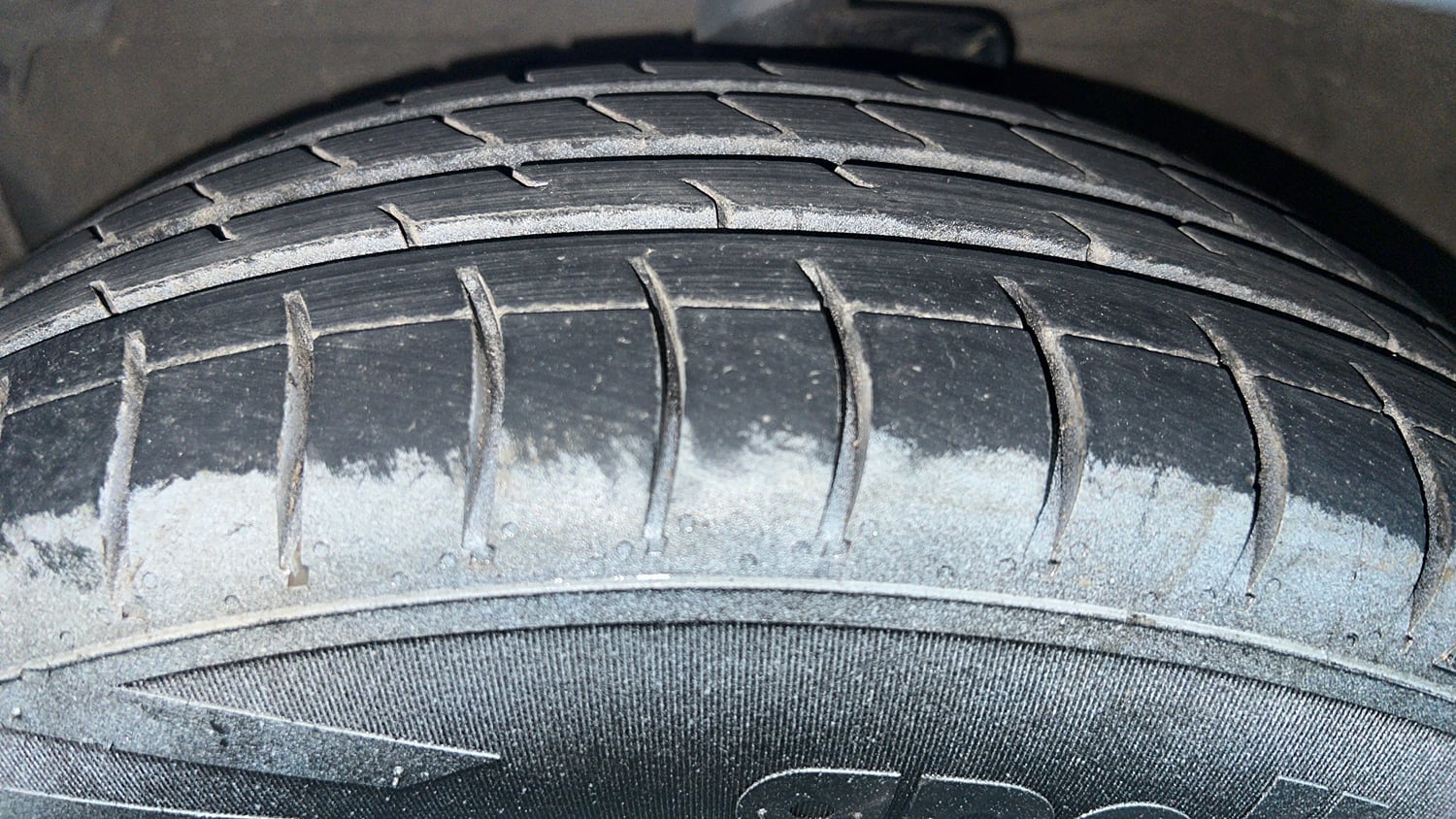 Used 2017 Maruti Suzuki Celerio ZXi AMT Petrol Automatic tyres LEFT FRONT TYRE TREAD VIEW