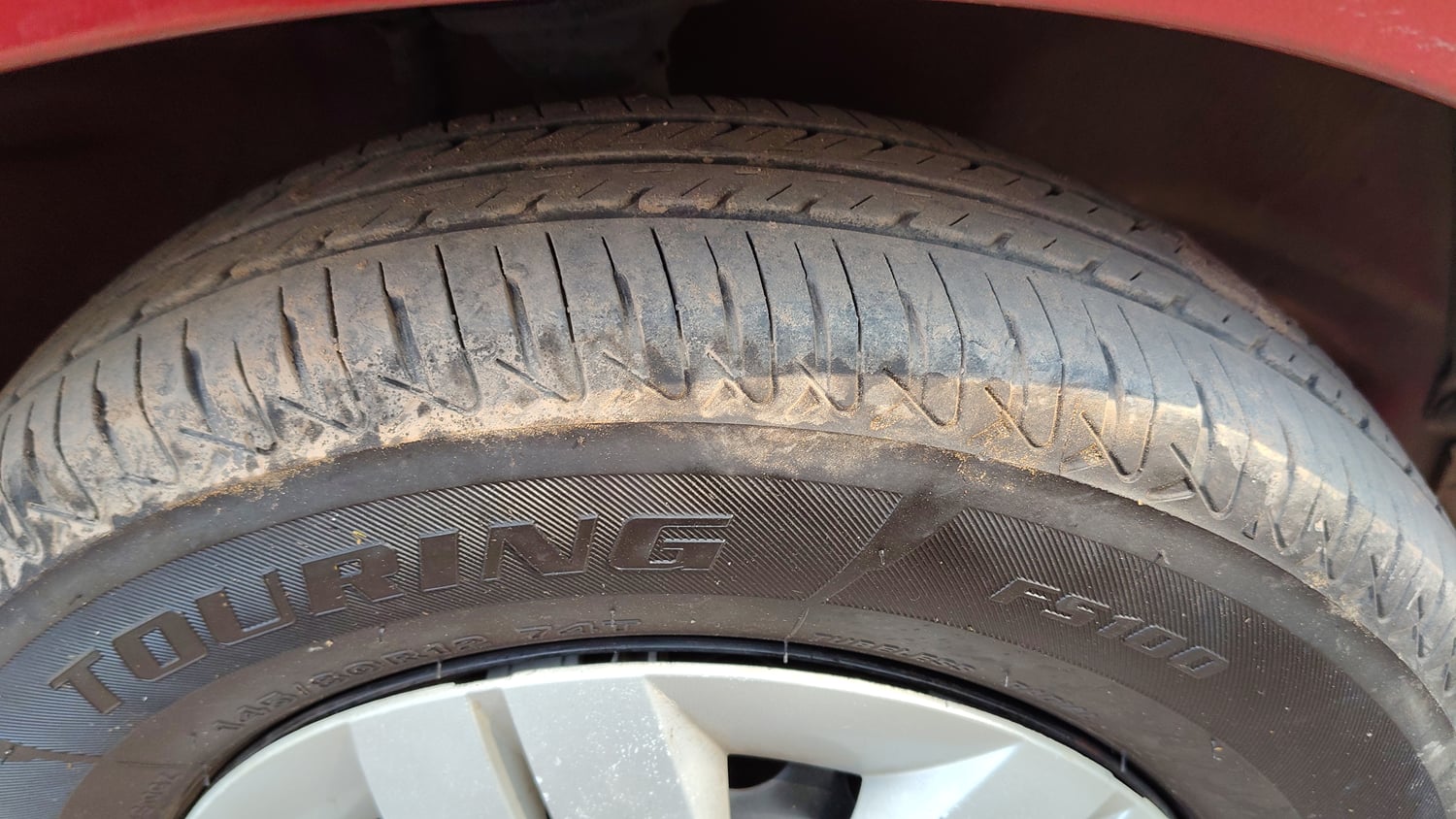 Used 2017 Maruti Suzuki Alto 800 VXi Petrol Manual tyres RIGHT FRONT TYRE TREAD VIEW