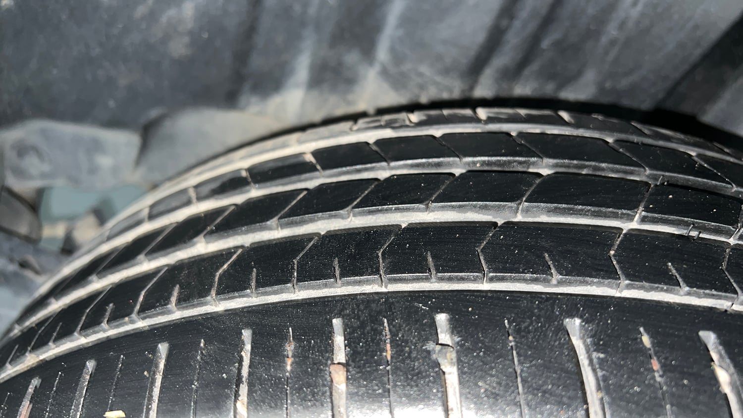 Used 2024 Maruti Suzuki Baleno Zeta MT Petrol Manual tyres LEFT REAR TYRE TREAD VIEW