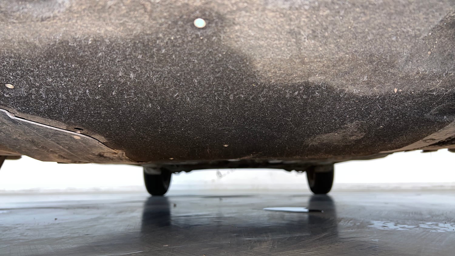 Used 2022 Maruti Suzuki Swift VXi Petrol Manual extra FRONT LEFT UNDERBODY VIEW