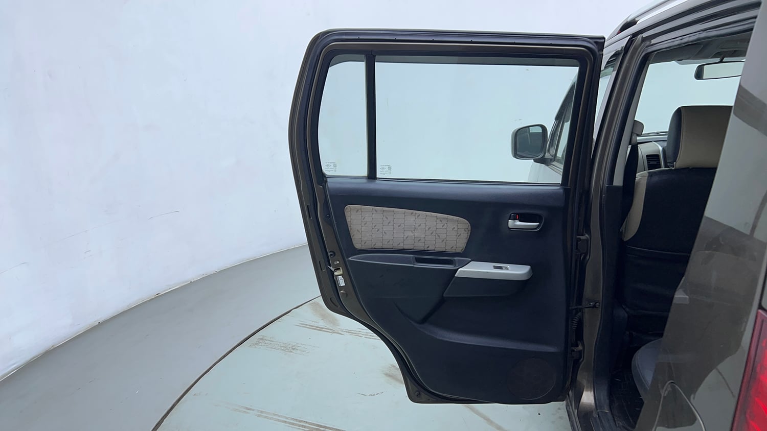 Used 2014 Maruti Suzuki Wagon R VXI Petrol Manual interior LEFT REAR DOOR OPEN VIEW