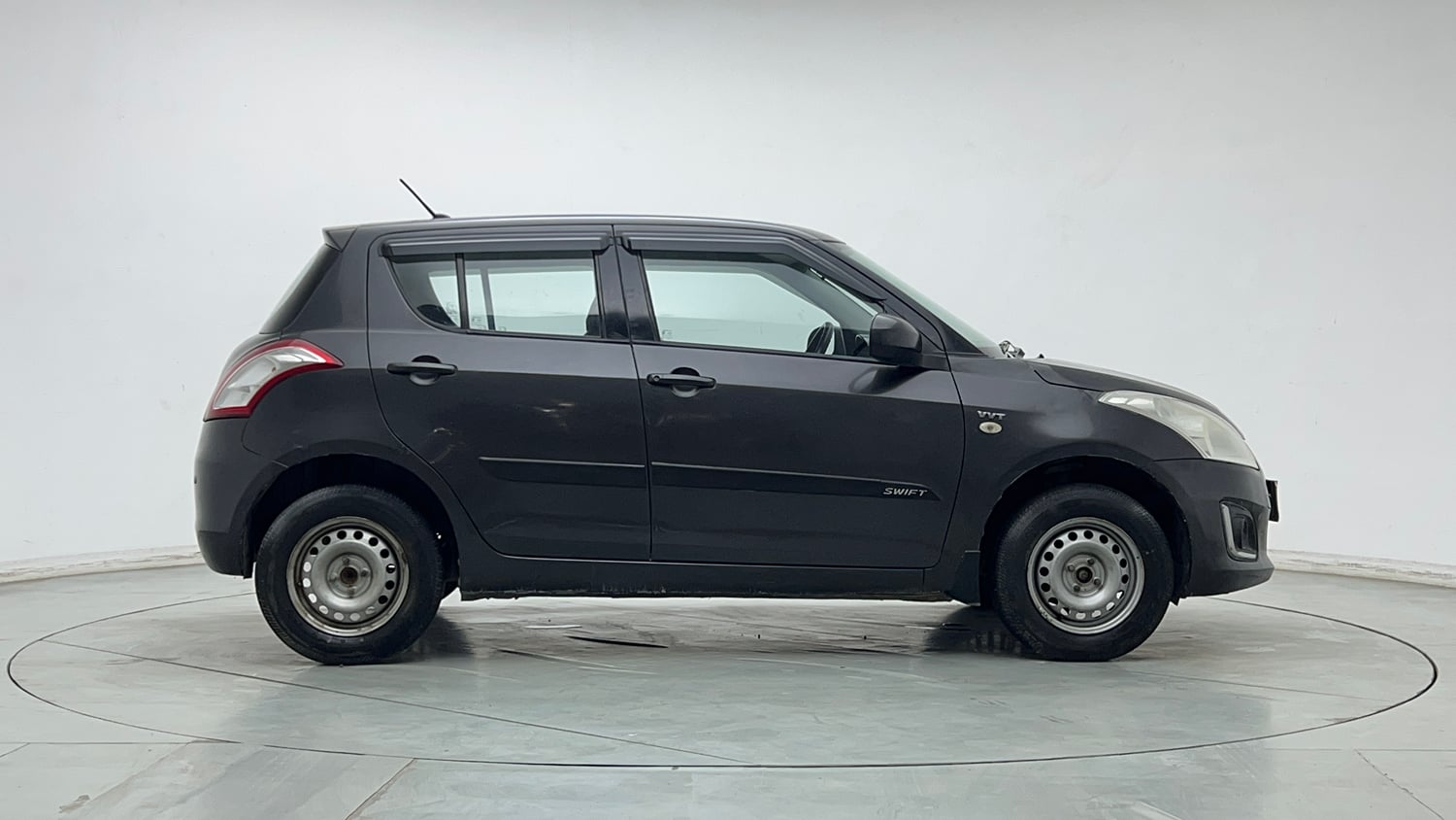 Used 2017 Maruti Suzuki Swift Lxi (O) Petrol Manual exterior RIGHT SIDE VIEW