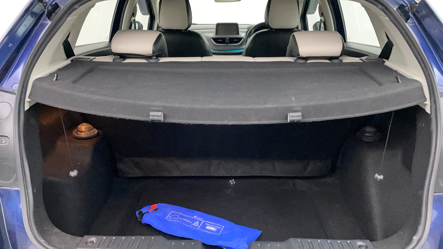 Used 2023 Tata Altroz XZ Plus (S) Petrol Manual interior DICKY INSIDE VIEW