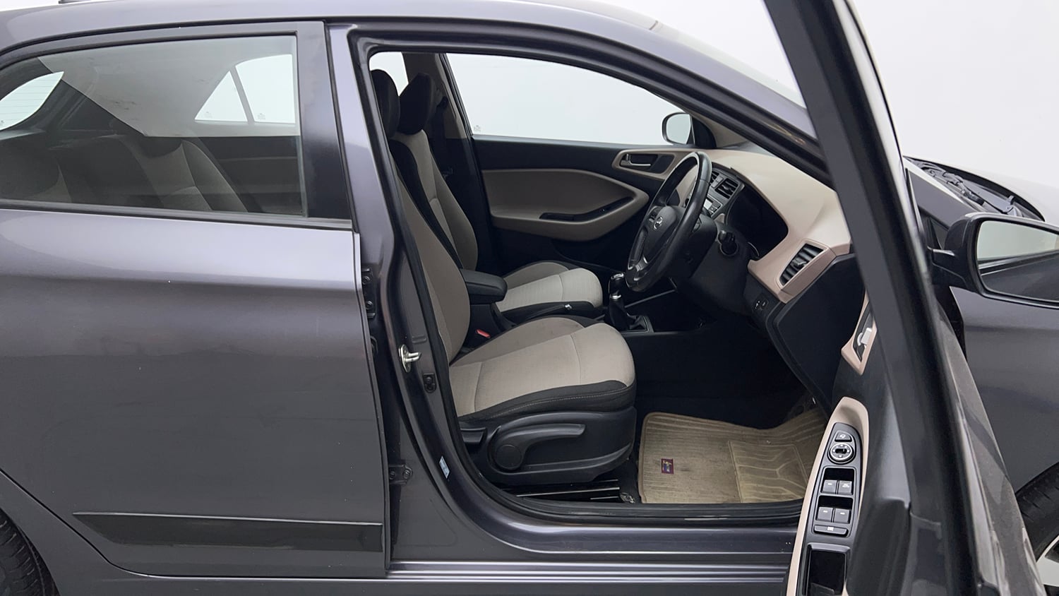 Used 2017 Hyundai Elite i20 Asta 1.2 (O) Petrol Manual interior RIGHT SIDE FRONT DOOR CABIN VIEW
