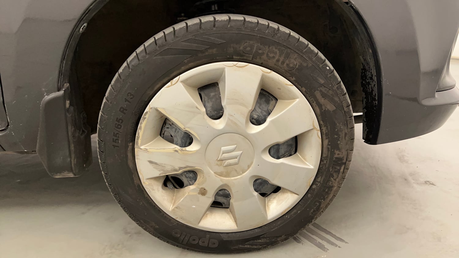 Used 2015 Maruti Suzuki Alto K10 VXi Petrol Manual tyres RIGHT FRONT TYRE RIM VIEW