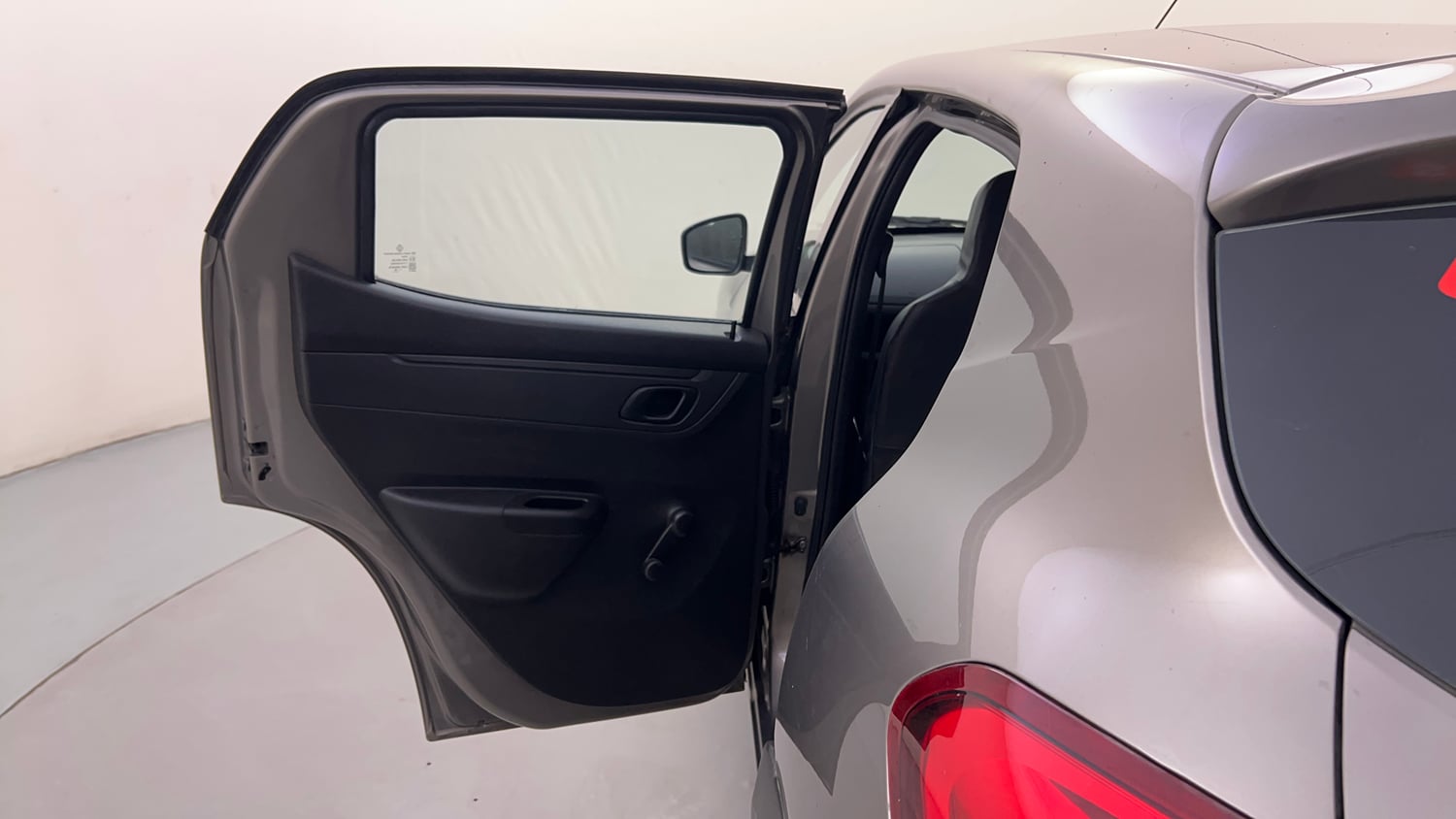 Used 2018 Renault Kwid 1.0 RXT AMT Opt Petrol Automatic interior LEFT REAR DOOR OPEN VIEW