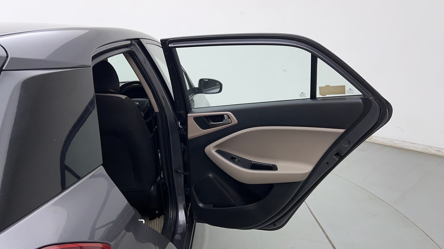 Used 2017 Hyundai Elite i20 Asta 1.2 (O) Petrol Manual interior RIGHT REAR DOOR OPEN VIEW