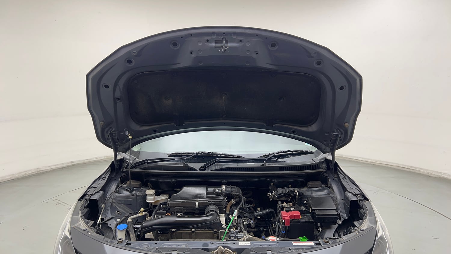 Used 2022 Maruti Suzuki Baleno Sigma MT Petrol Manual engine ENGINE & BONNET OPEN FRONT VIEW