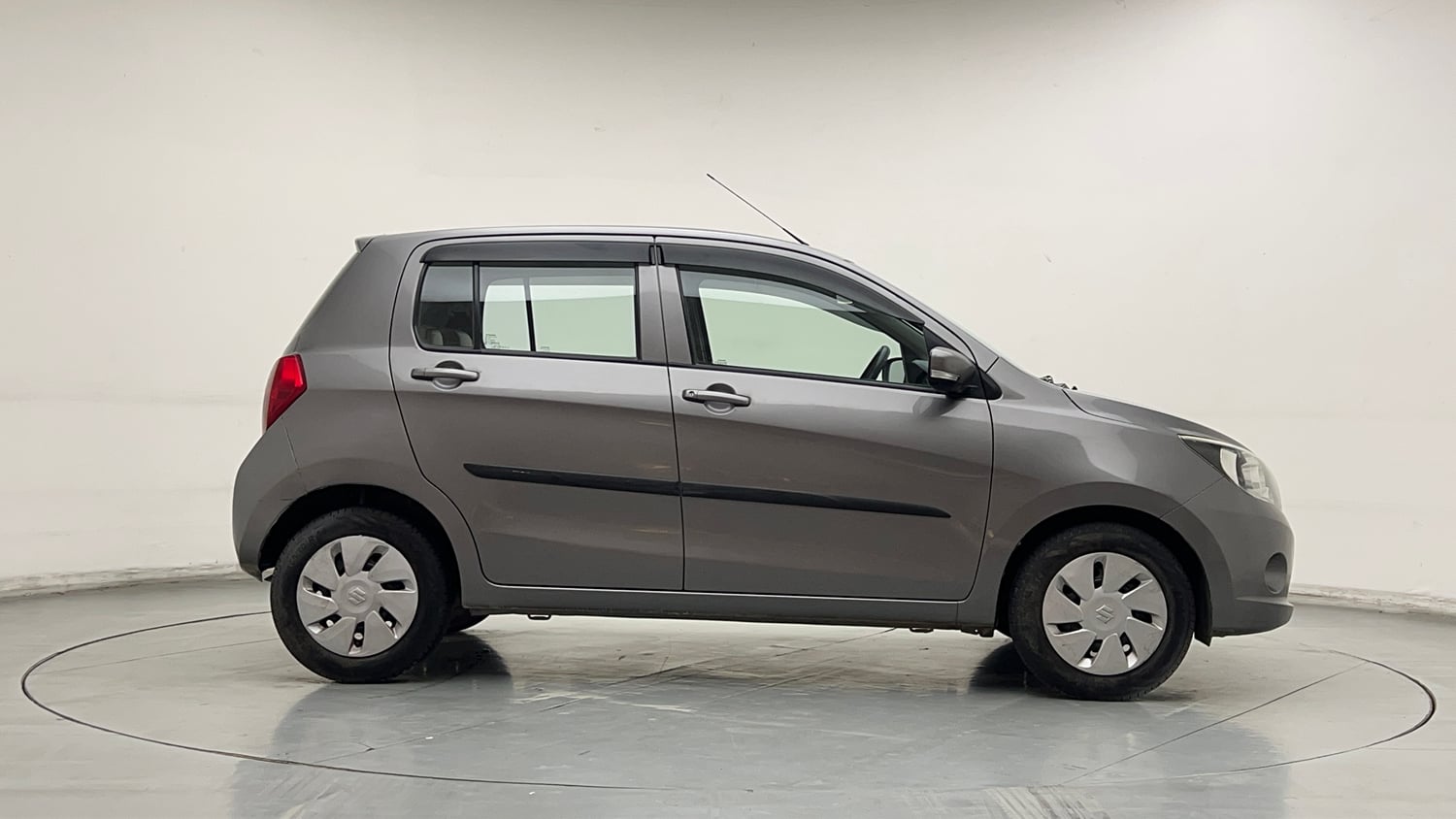 Used 2017 Maruti Suzuki Celerio ZXi AMT Petrol Automatic exterior RIGHT SIDE VIEW